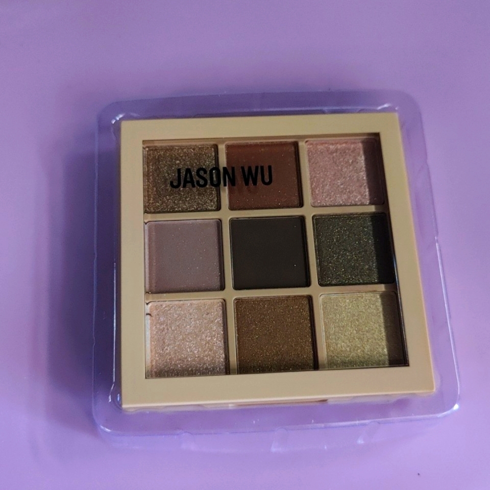 Jason Wu - 9 color eyeshadow - Prickly Pear